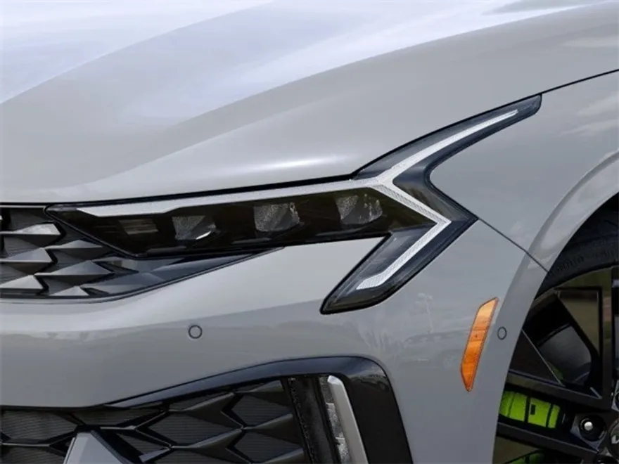 2025 Kia K5 GT photo 10