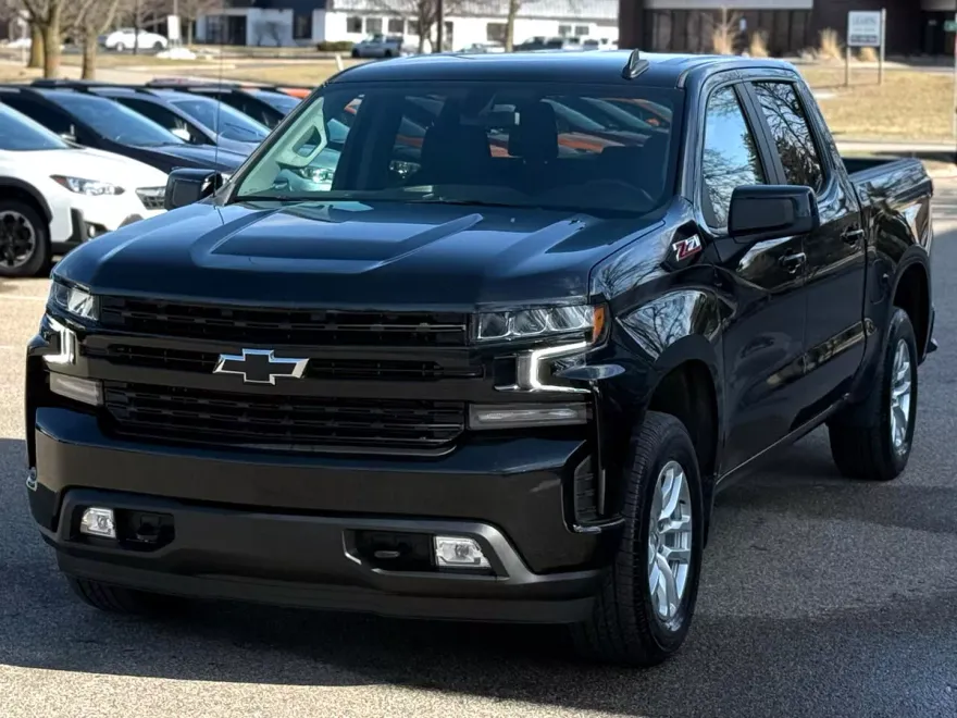 2021 Chevrolet Silverado 1500 RST photo 1