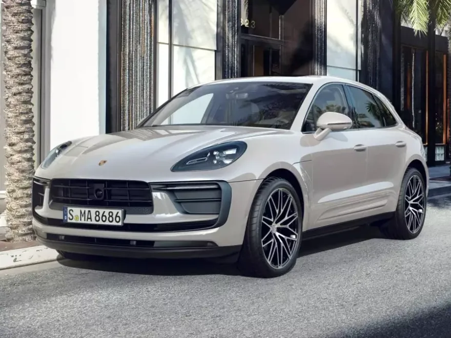 2025 Porsche Macan T photo 1