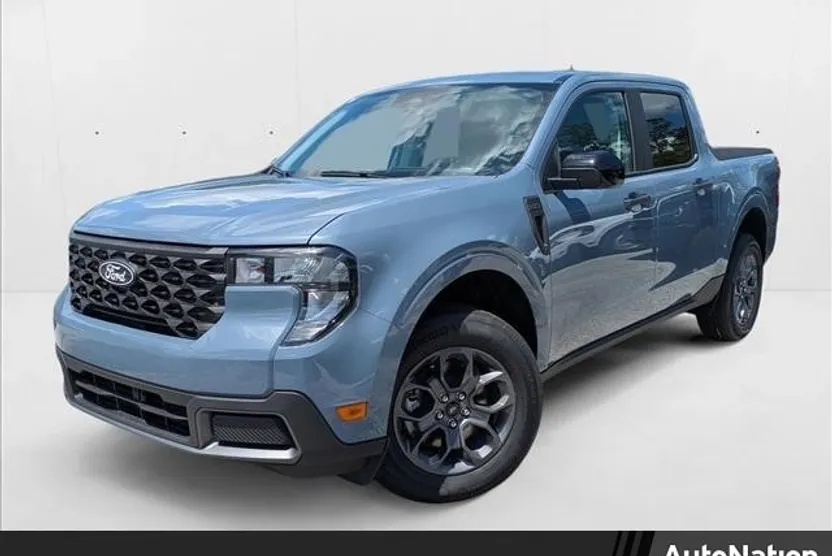 2025 Ford Maverick XLT photo 1