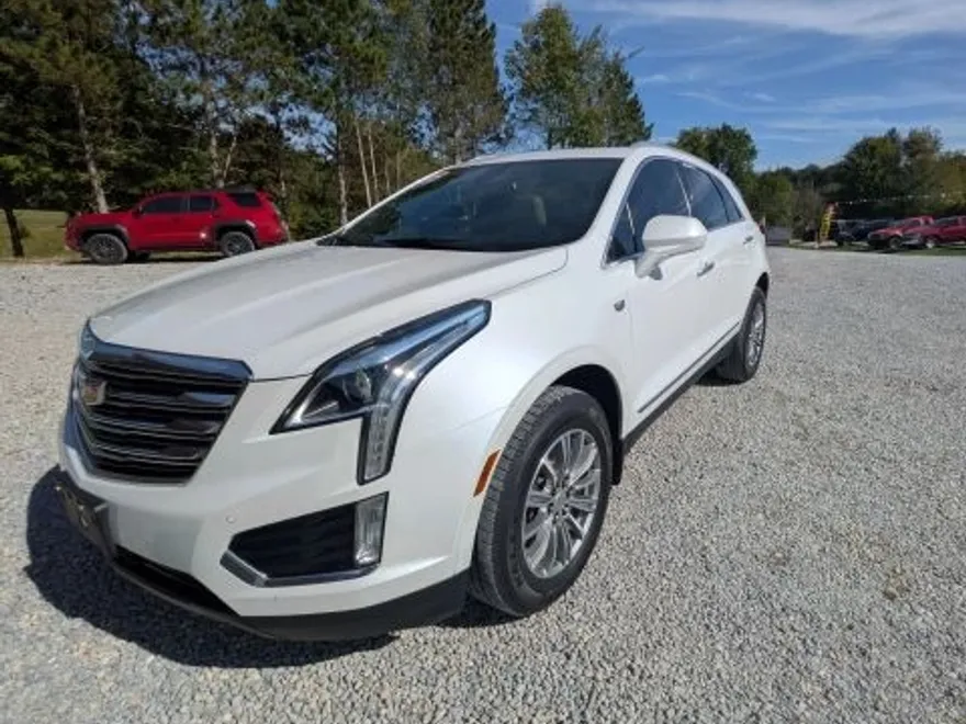 2017 Cadillac XT5 Luxury Sport photo 1