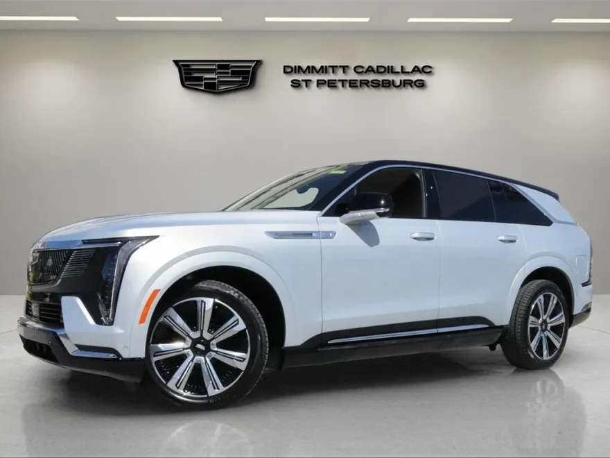 2025 Cadillac Escalade IQ Luxury photo 1