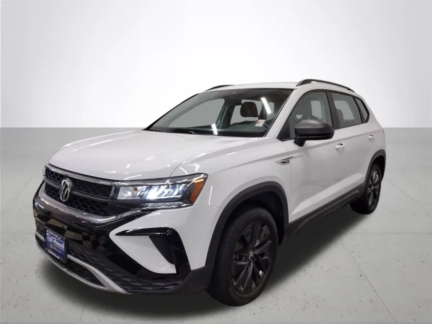 2022 Volkswagen Taos S photo 1