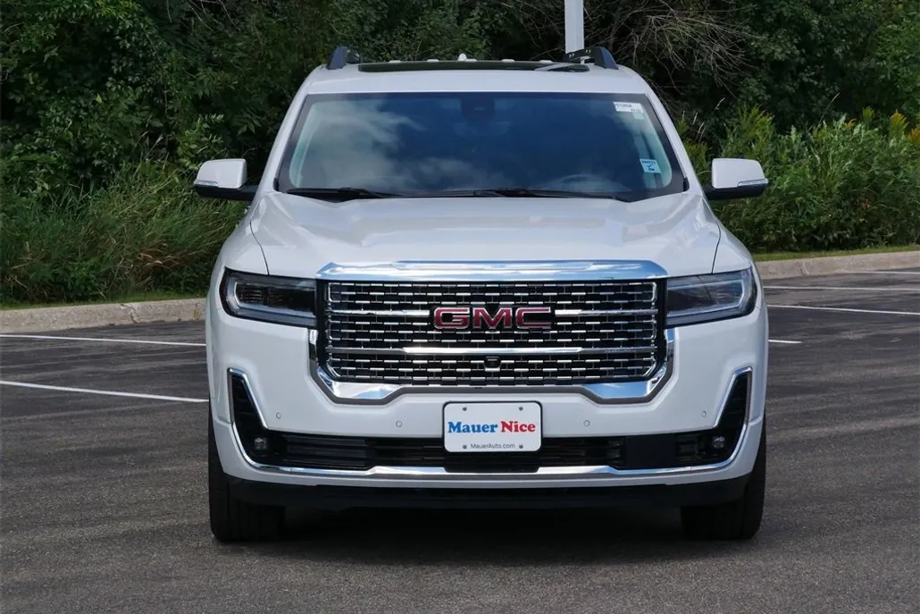2023 Gmc Acadia Denali photo 1