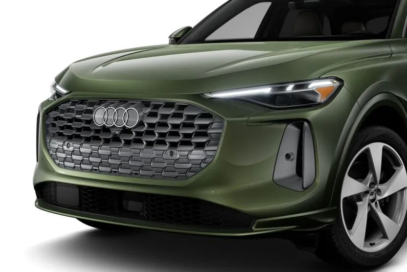 2025 Audi Q5 Premium Plus photo 1