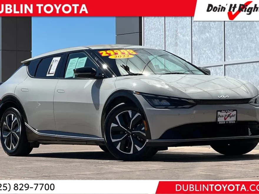 2022 Kia EV6 Wind photo 1