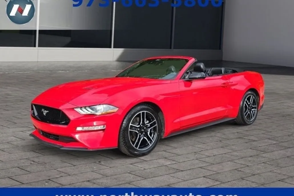 2021 Ford Mustang EcoBoost Premium photo 1