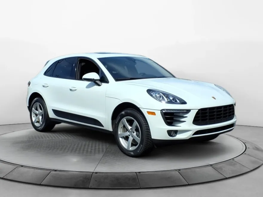 2018 Porsche Macan Base photo 1