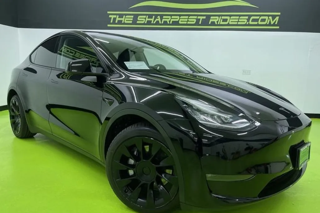 2021 Tesla Model Y Long Range photo 1