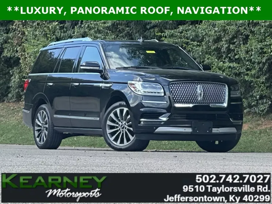 2018 Lincoln Navigator Select photo 1