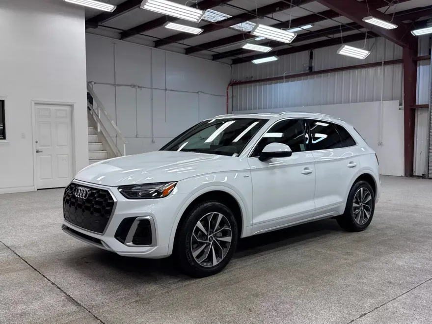 2022 Audi Q5 2.0T Premium Plus S line photo 1