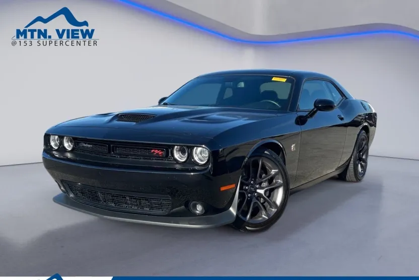 2023 Dodge Challenger R/T Scat Pack photo 1