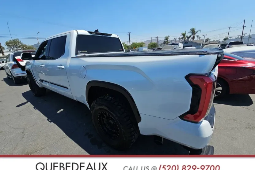 2022 Toyota Tundra Platinum photo 1