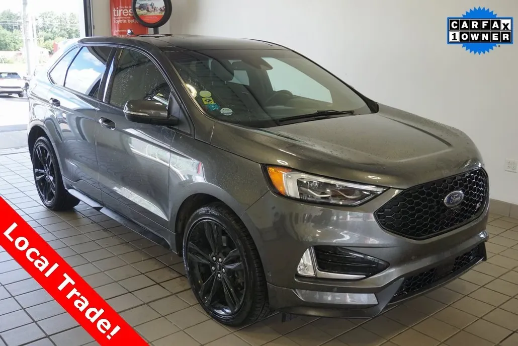 2019 Ford Edge ST photo 1