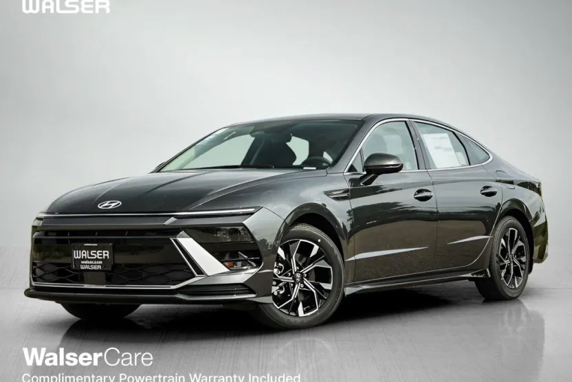 2025 Hyundai Sonata SEL photo 1