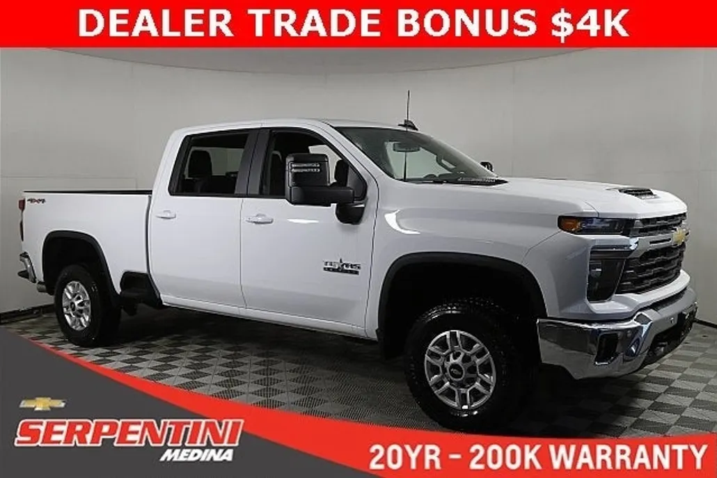 2025 Chevrolet Silverado 2500HD LT photo 1
