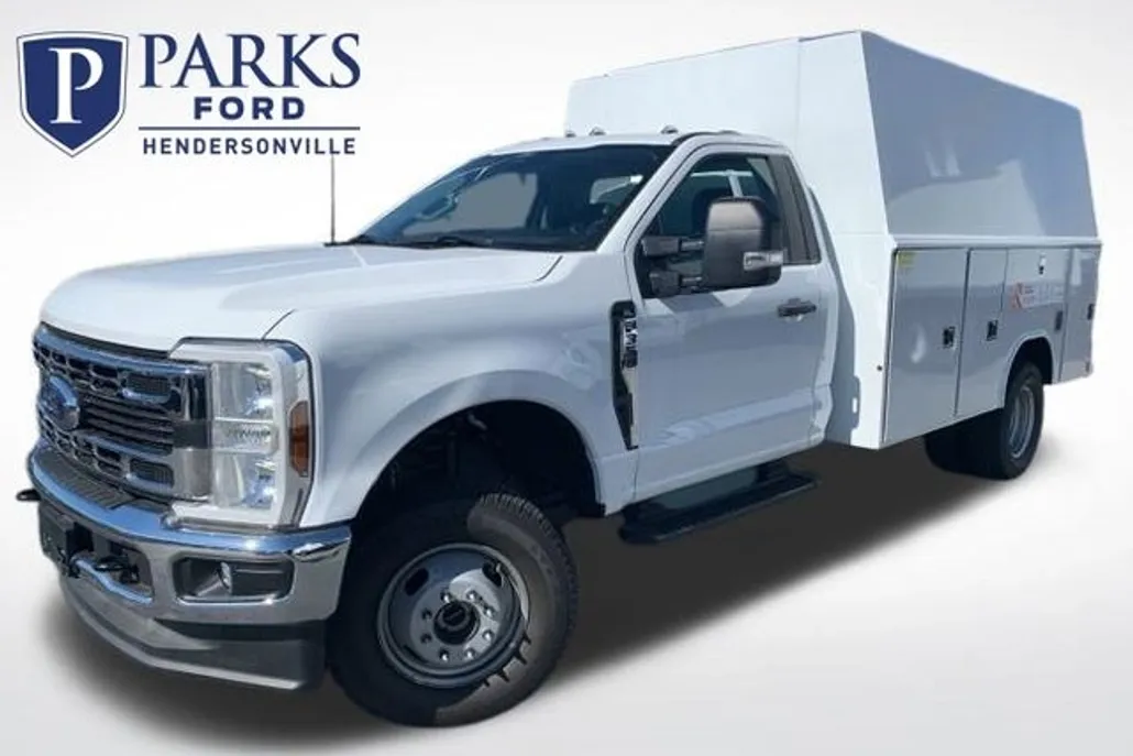 2024 Ford F-350 XL photo 1