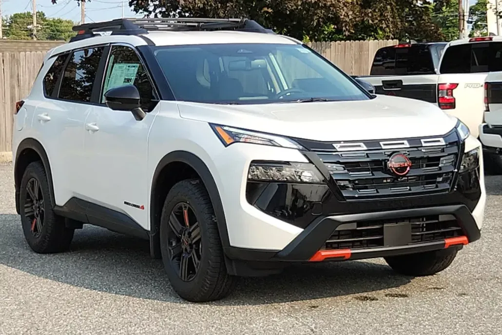 2026 Nissan Rogue SV photo 1