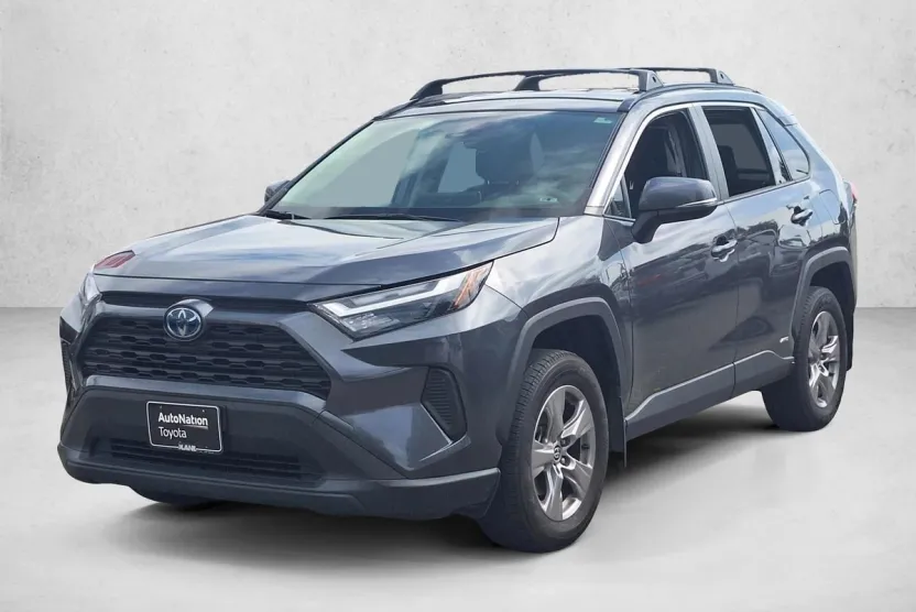 2024 Toyota RAV4 Hybrid LE photo 1