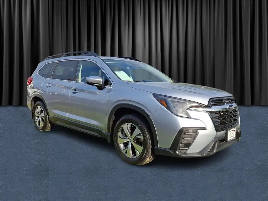2024 Subaru Ascent Premium photo 1