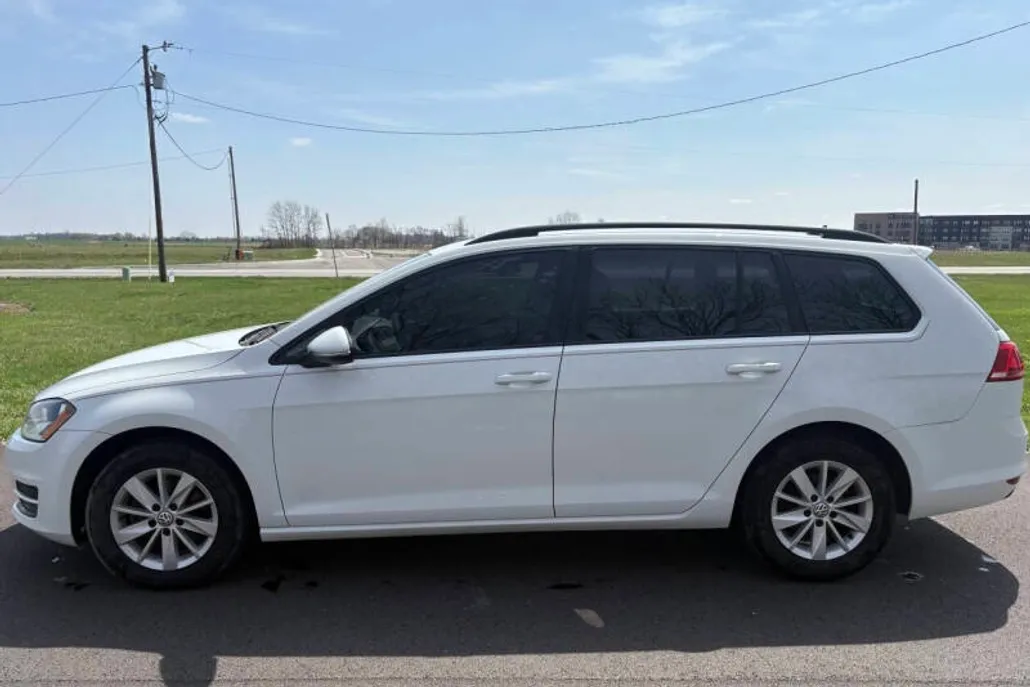 2016 Volkswagen Golf SportWagen TSI Limited photo 1