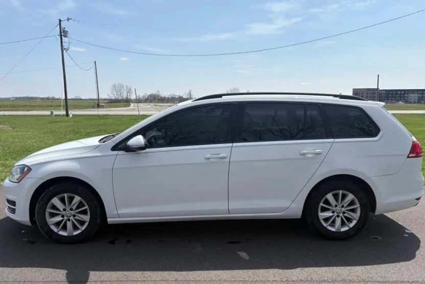 2016 Volkswagen Golf SportWagen TSI Limited photo 1