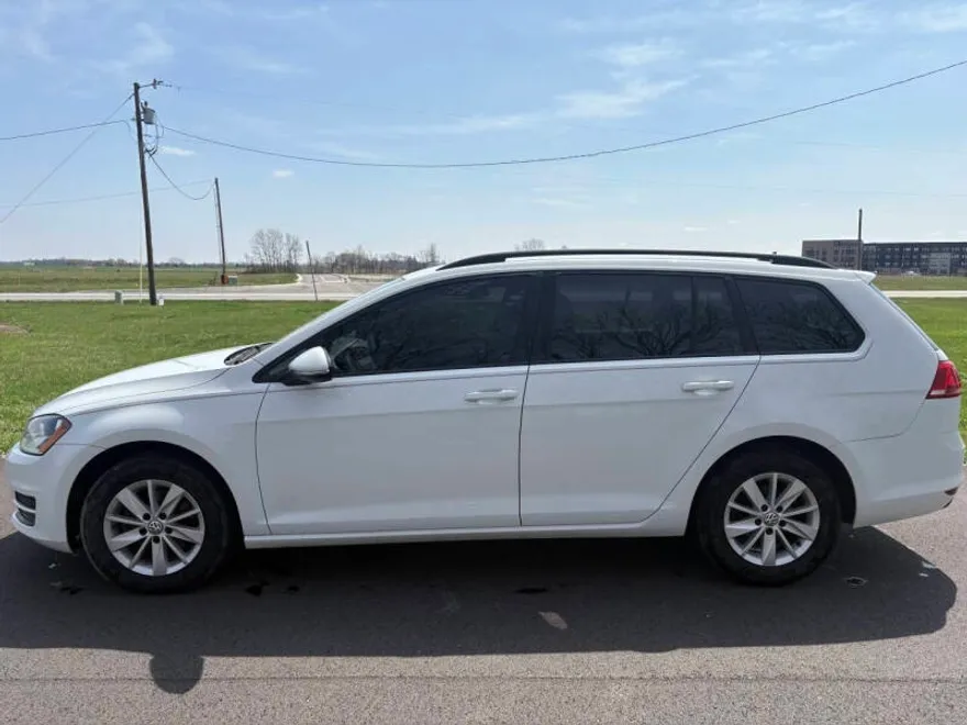 2016 Volkswagen Golf SportWagen TSI Limited photo 1