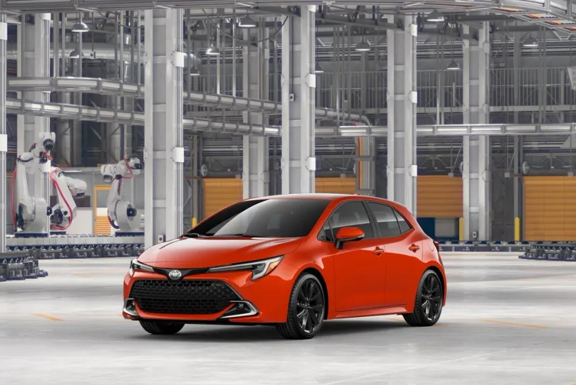 2025 Toyota Corolla XSE photo 1