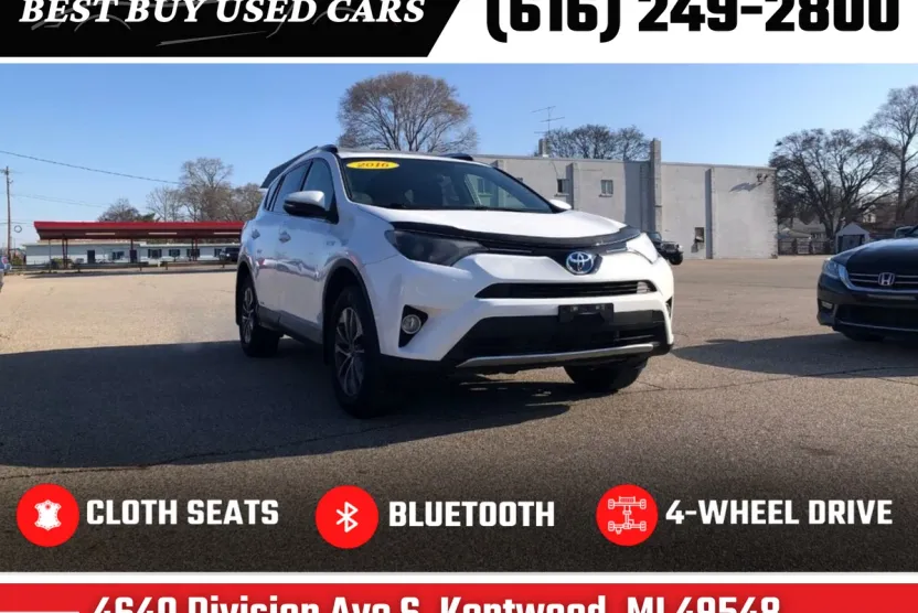 2016 Toyota RAV4 Hybrid XLE photo 1