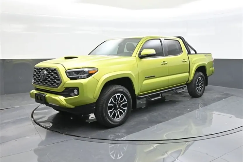 2023 Toyota Tacoma TRD Sport photo 1