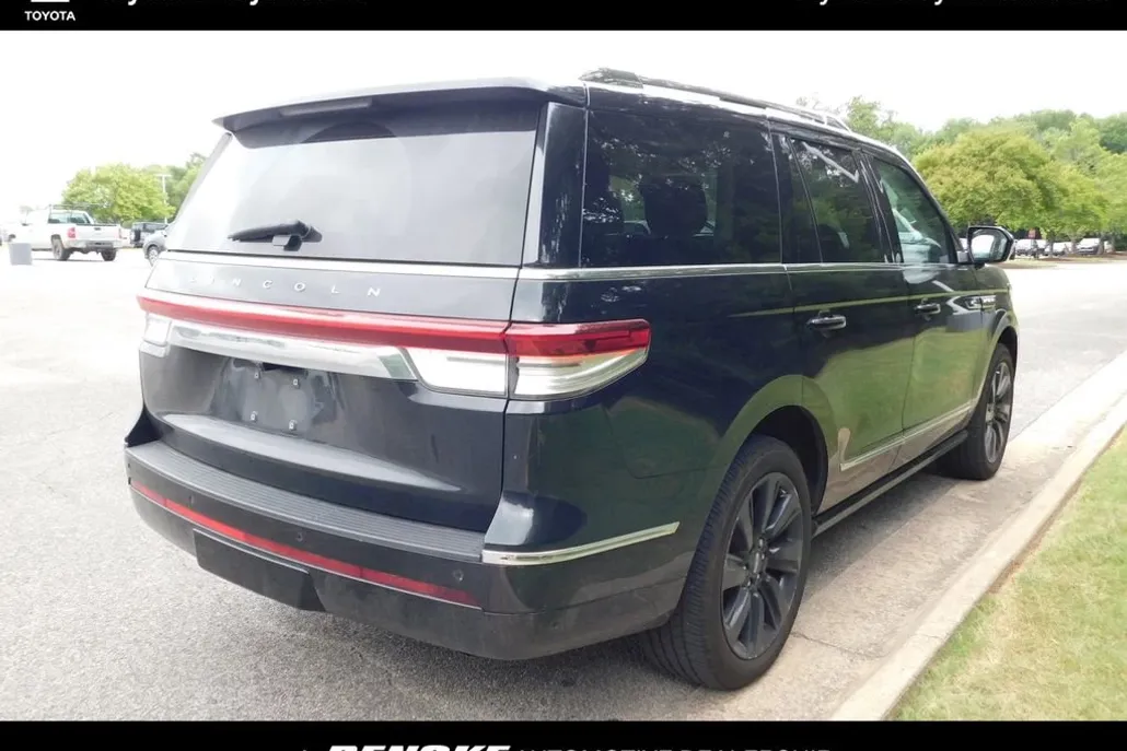 2022 Lincoln Navigator Reserve photo 1