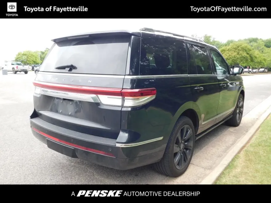 2022 Lincoln Navigator Reserve photo 1