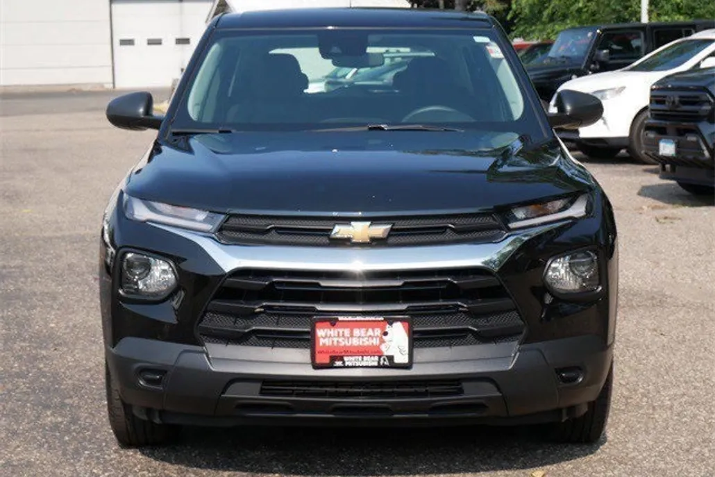2023 Chevrolet Trailblazer LS photo 1