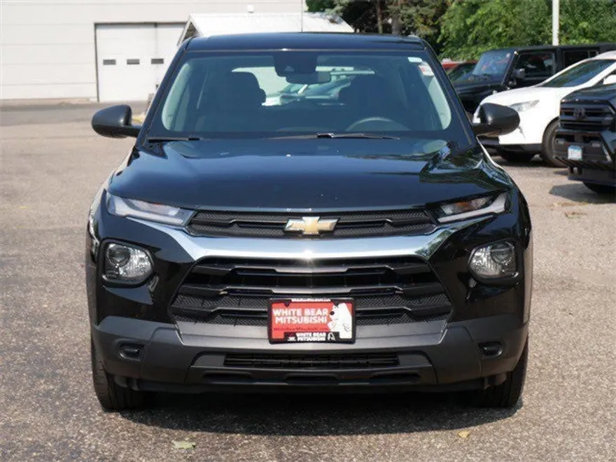 2023 Chevrolet Trailblazer LS photo 1