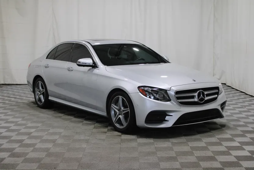 2019 Mercedes Benz E 300 Sedan photo 1