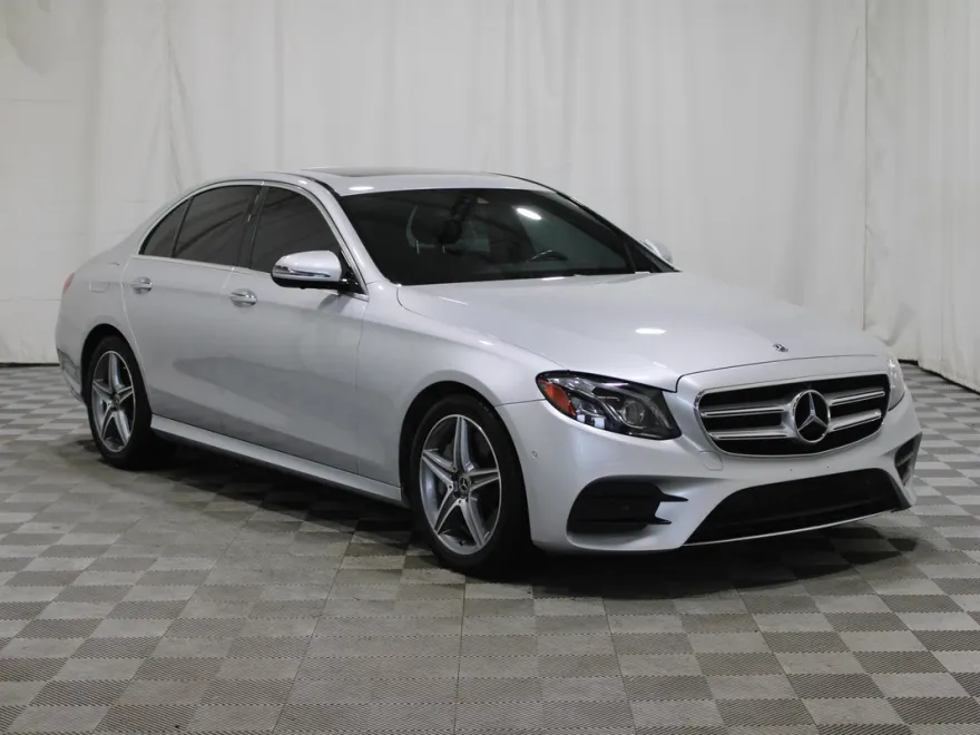 2019 Mercedes Benz E 300 Sedan photo 1