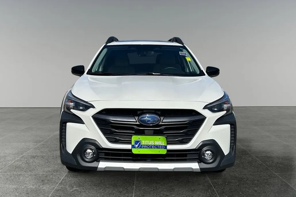 2023 Subaru Outback Limited XT photo 1