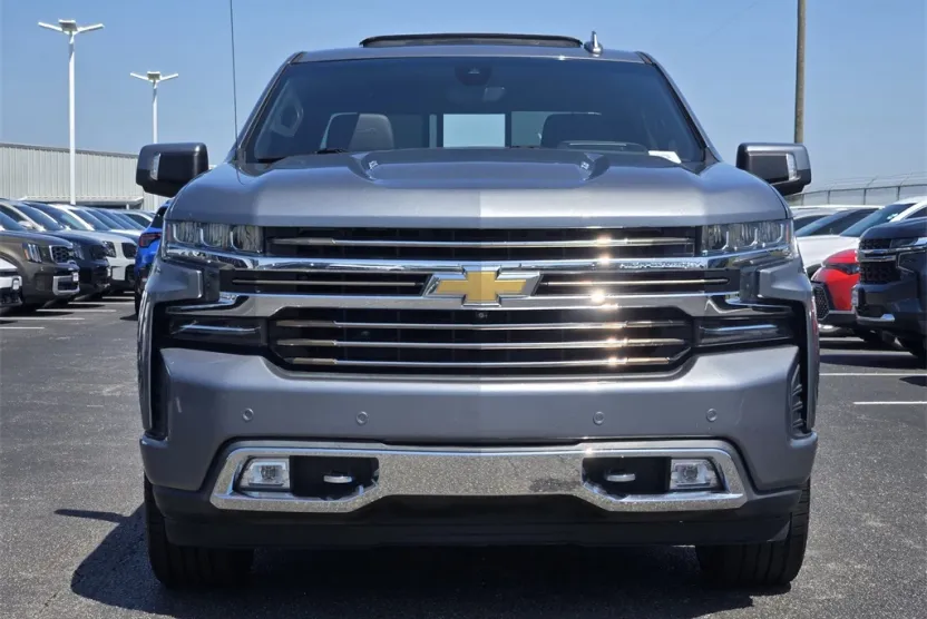 2019 Chevrolet Silverado 1500 High Country photo 1