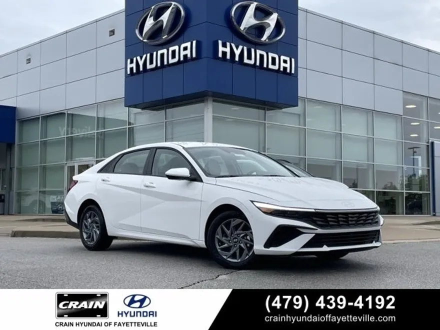 2025 Hyundai Elantra Hybrid Blue photo 1