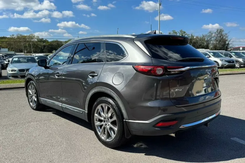2018 Mazda CX-9 Grand Touring photo 1