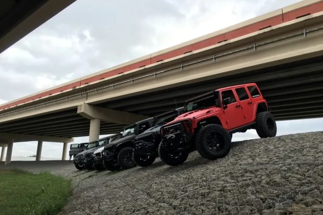 2023 Jeep Wrangler Unlimited Sport photo 1
