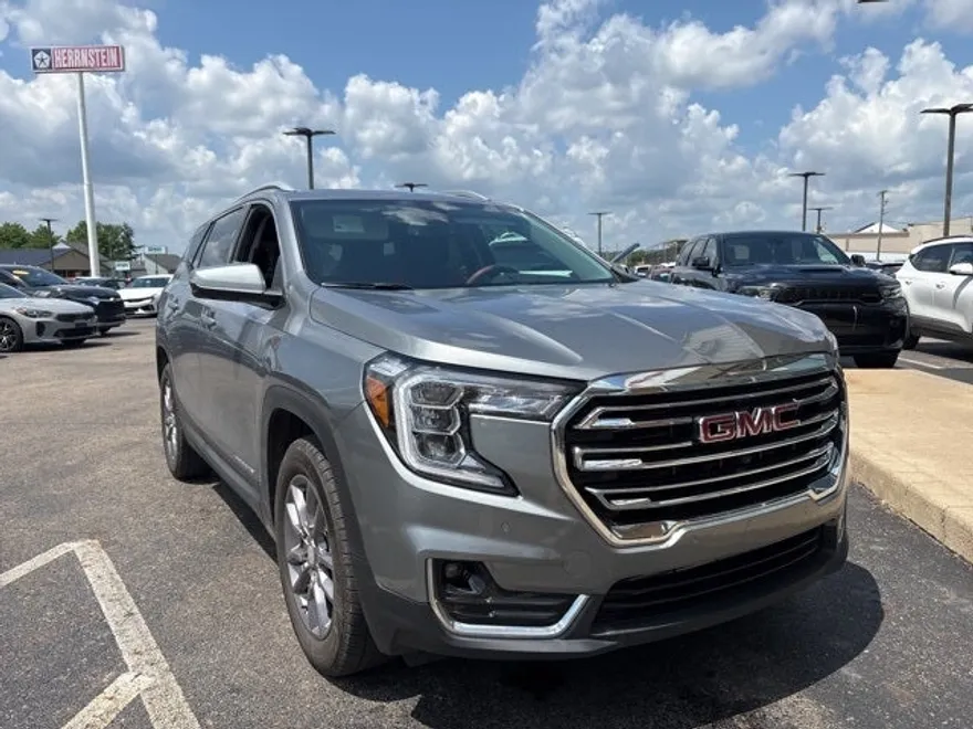 2024 Gmc Terrain SLT photo 1
