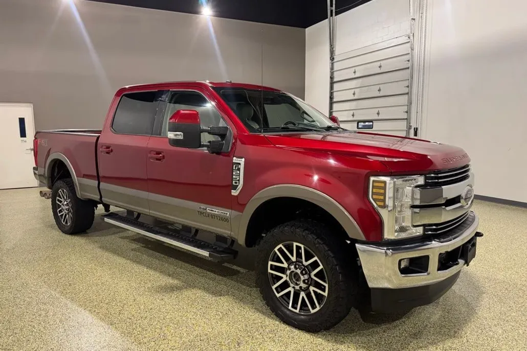 2018 Ford F-250 Lariat photo 1