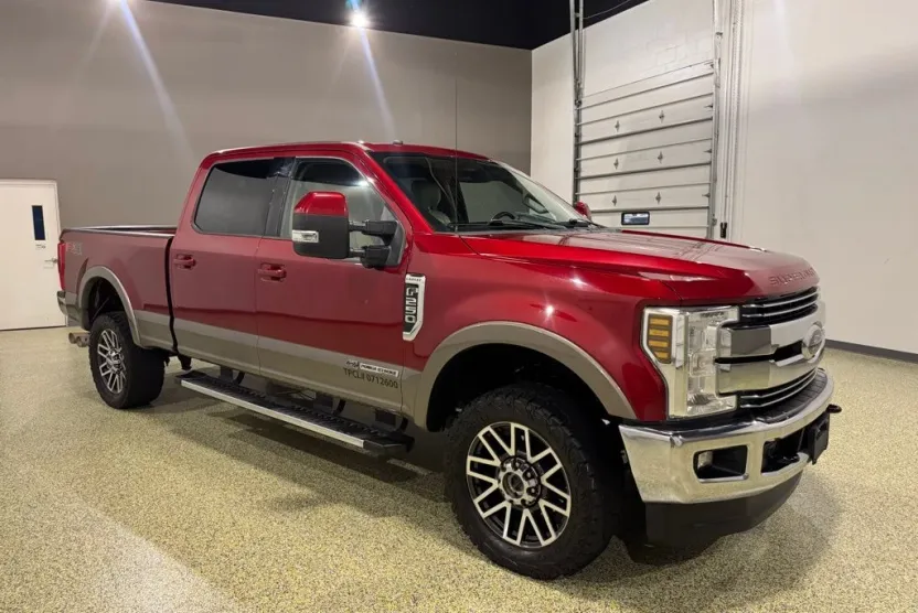2018 Ford F-250 Lariat photo 1