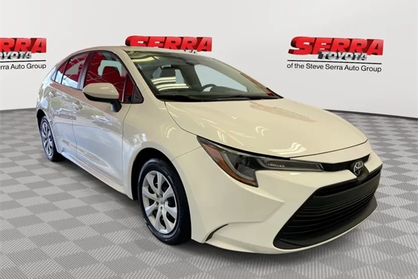2024 Toyota Corolla LE photo 1