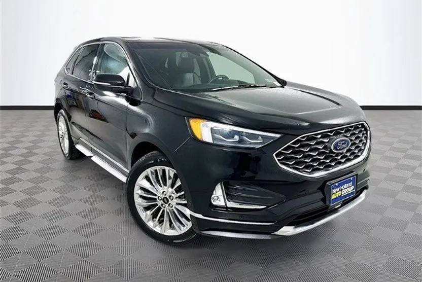 2020 Ford Edge Titanium photo 1