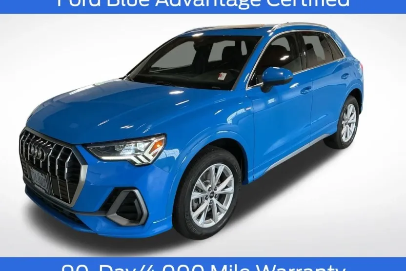 2023 Audi Q3 S line Premium photo 1