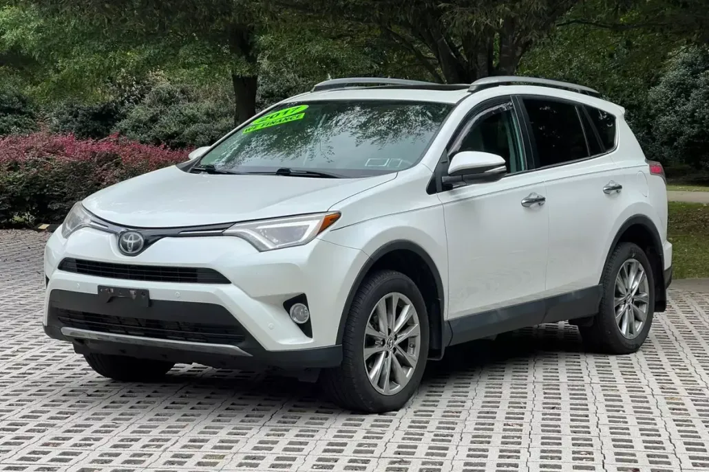 2017 Toyota RAV4 Limited Sport photo 1
