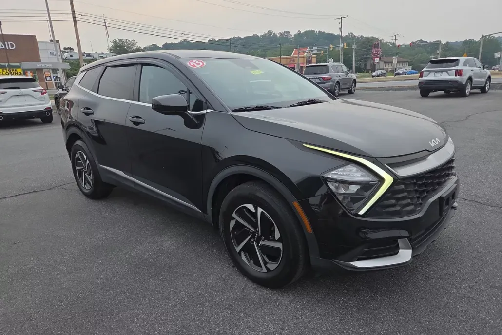 2023 Kia Sportage Hybrid LX photo 1