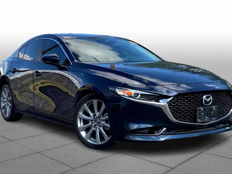 2022 Mazda Mazda3 Preferred photo 1